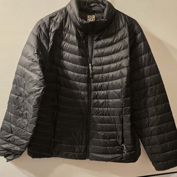 32 Degrees Women's Lightweight Recycled Poly-Fill Packable Jacket - Picture 3 of 4